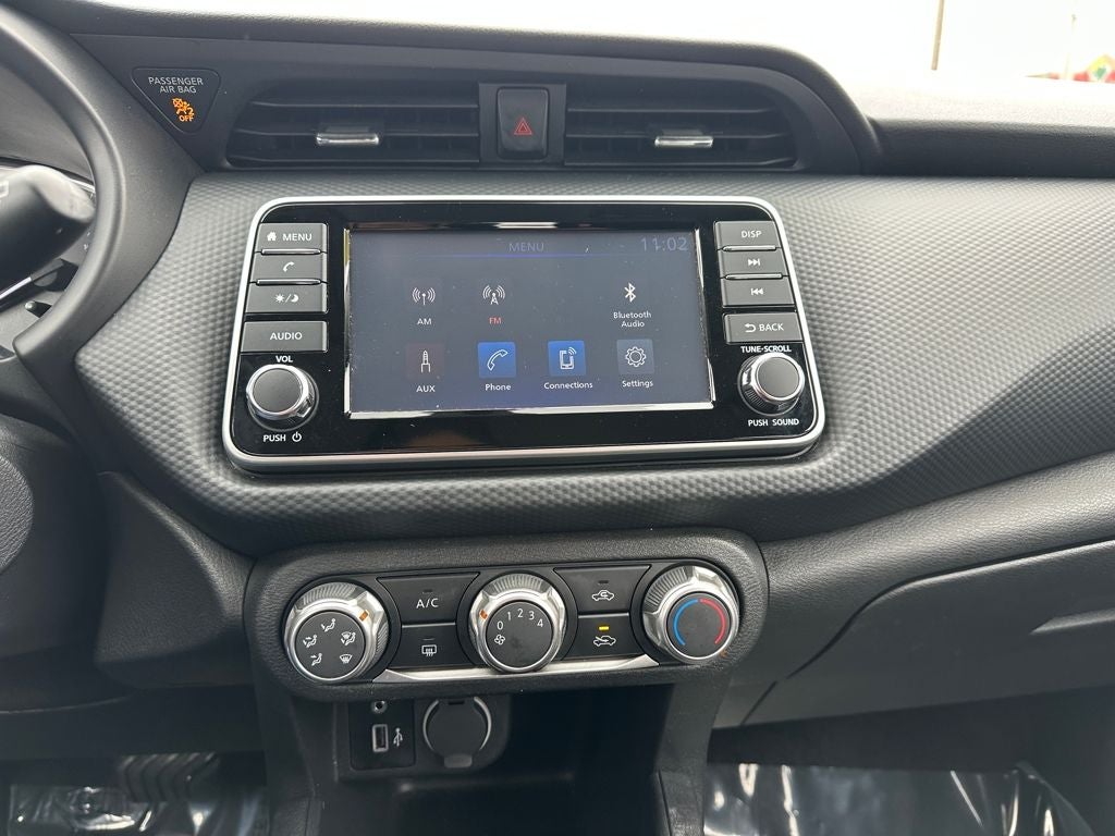 2024 Nissan Kicks S Xtronic CVT