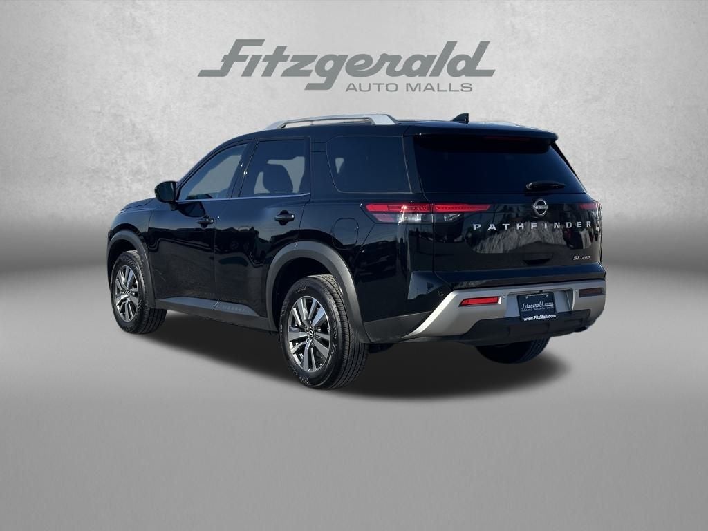 2025 Nissan Pathfinder SL 4WD