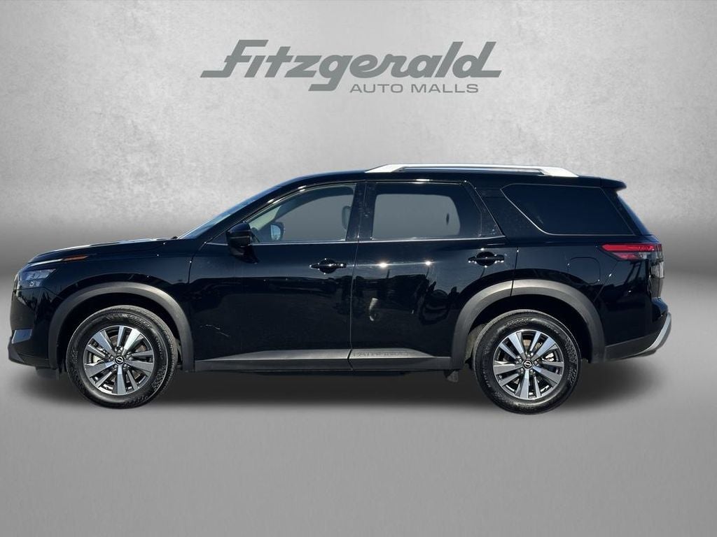 2025 Nissan Pathfinder SL 4WD