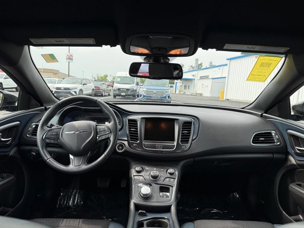 2016 Chrysler 200 S
