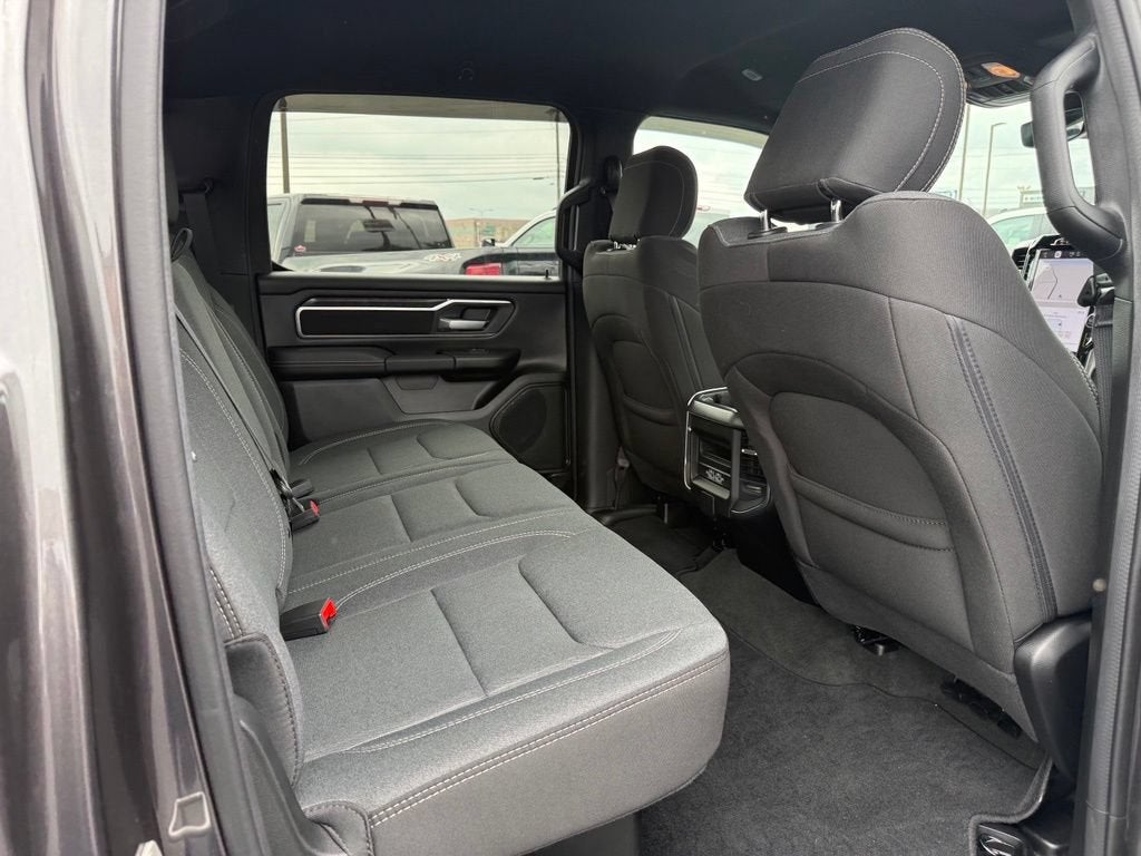 2024 RAM 1500 Big Horn Crew Cab 4x4 5'7" Box