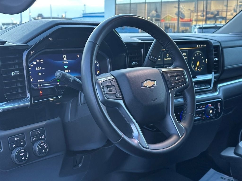 2025 Chevrolet Silverado 1500 LT