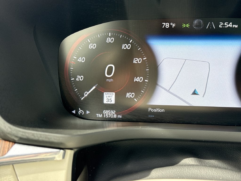 2021 Volvo XC60 T5 Momentum