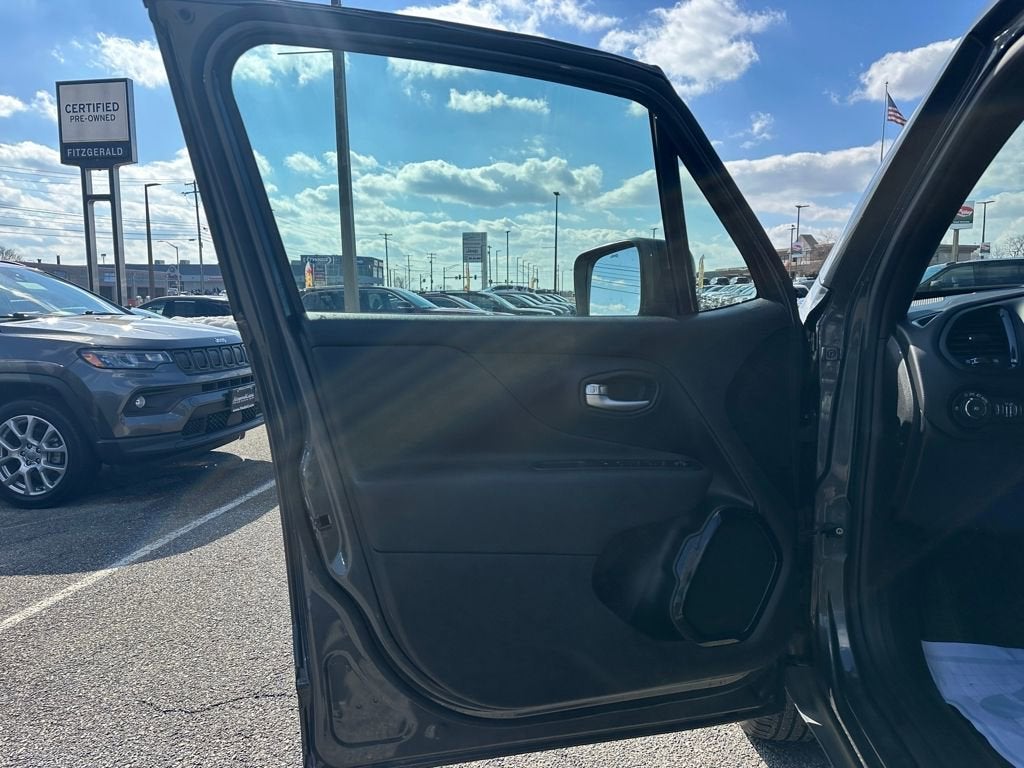 2022 Jeep Renegade Altitude 4x4