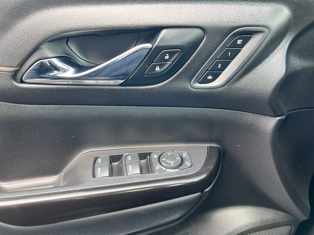 2021 GMC Acadia AT4