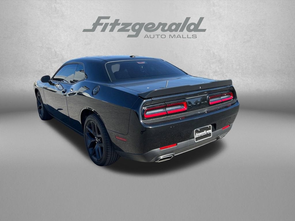 2022 Dodge Challenger SXT