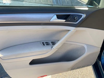 2017 Volkswagen Golf S