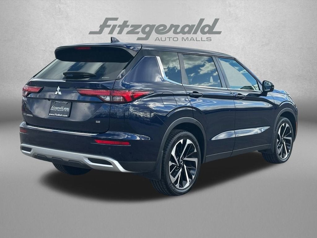 2022 Mitsubishi Outlander SE