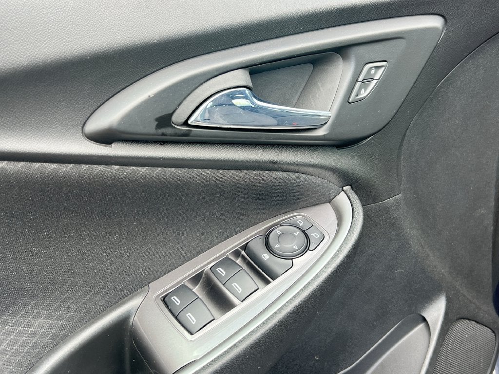 2023 Chevrolet Malibu LS