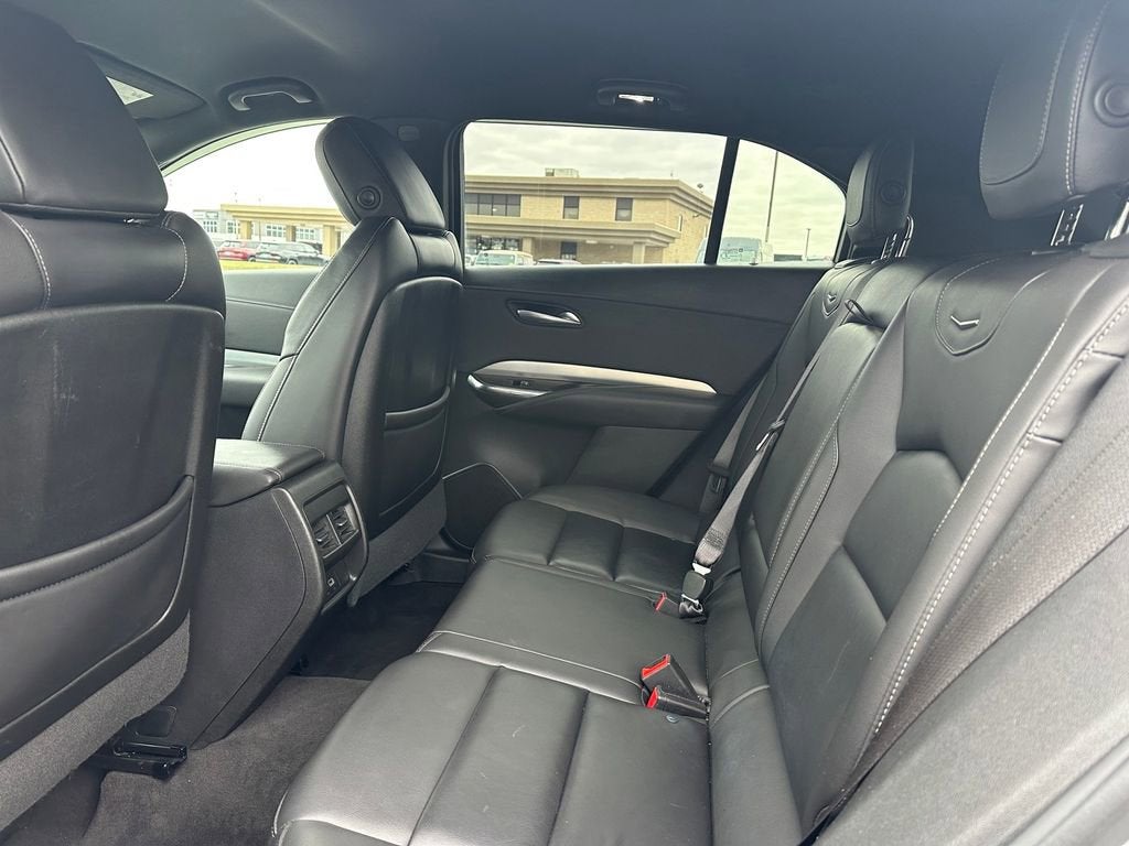 2021 Cadillac XT4 Premium Luxury