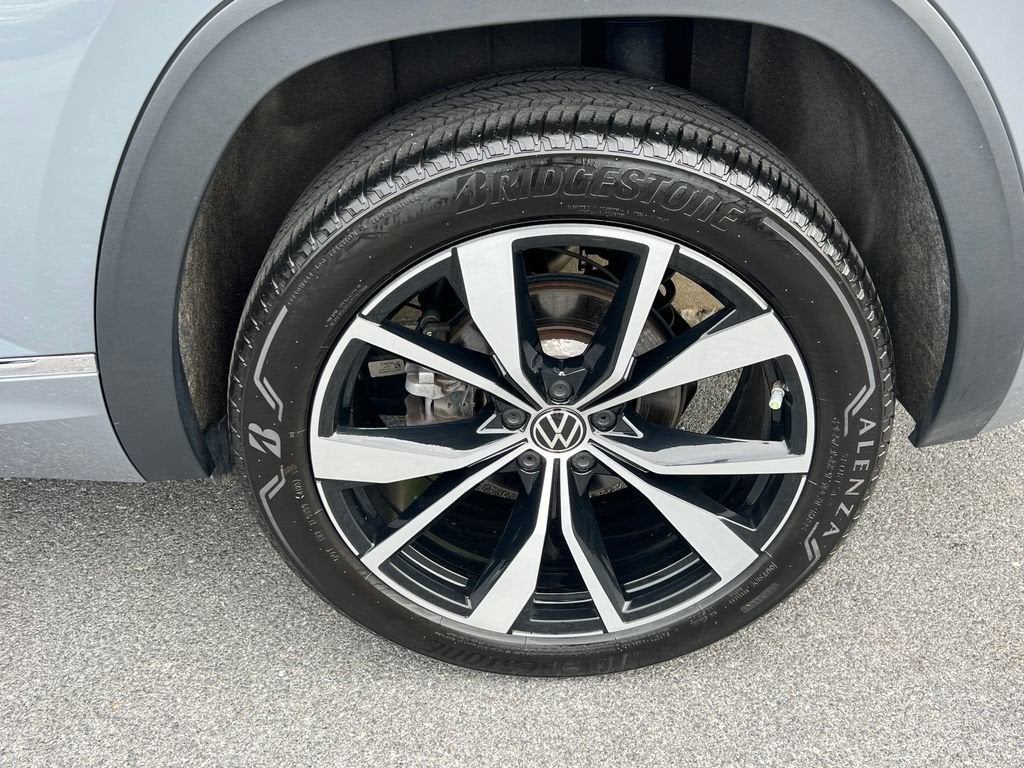 2024 Volkswagen Atlas Cross Sport 2.0T SEL Premium R-Line