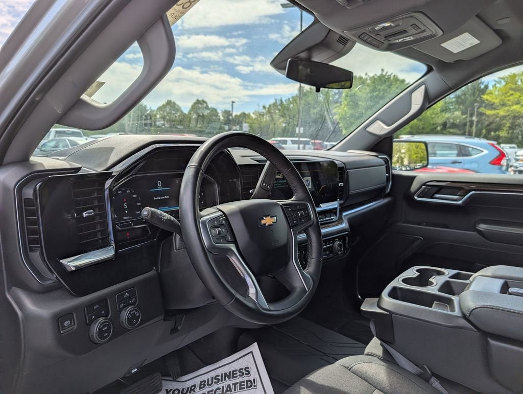 2024 Chevrolet Silverado 1500 LT