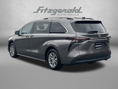 2024 Toyota Sienna XLE