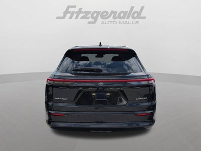 2025 Toyota Crown Signia XLE