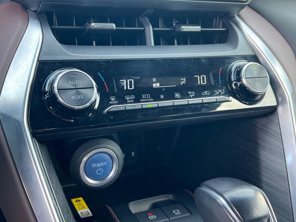 2022 Toyota Venza LE