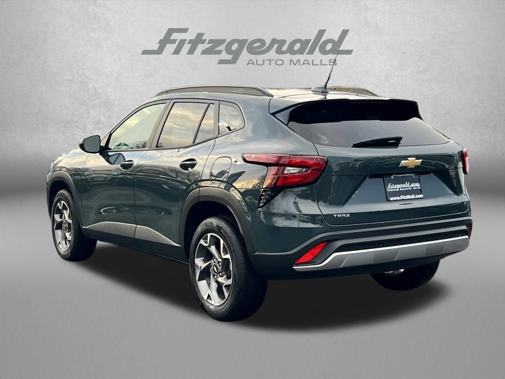 2025 Chevrolet Trax LT