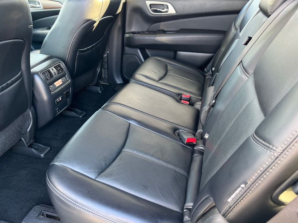 2020 Nissan Pathfinder Platinum