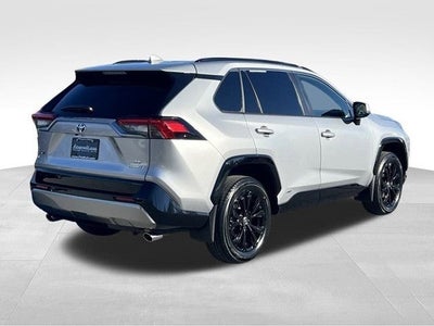 2024 Toyota RAV4 Hybrid SE